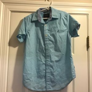 Short sleeve button down